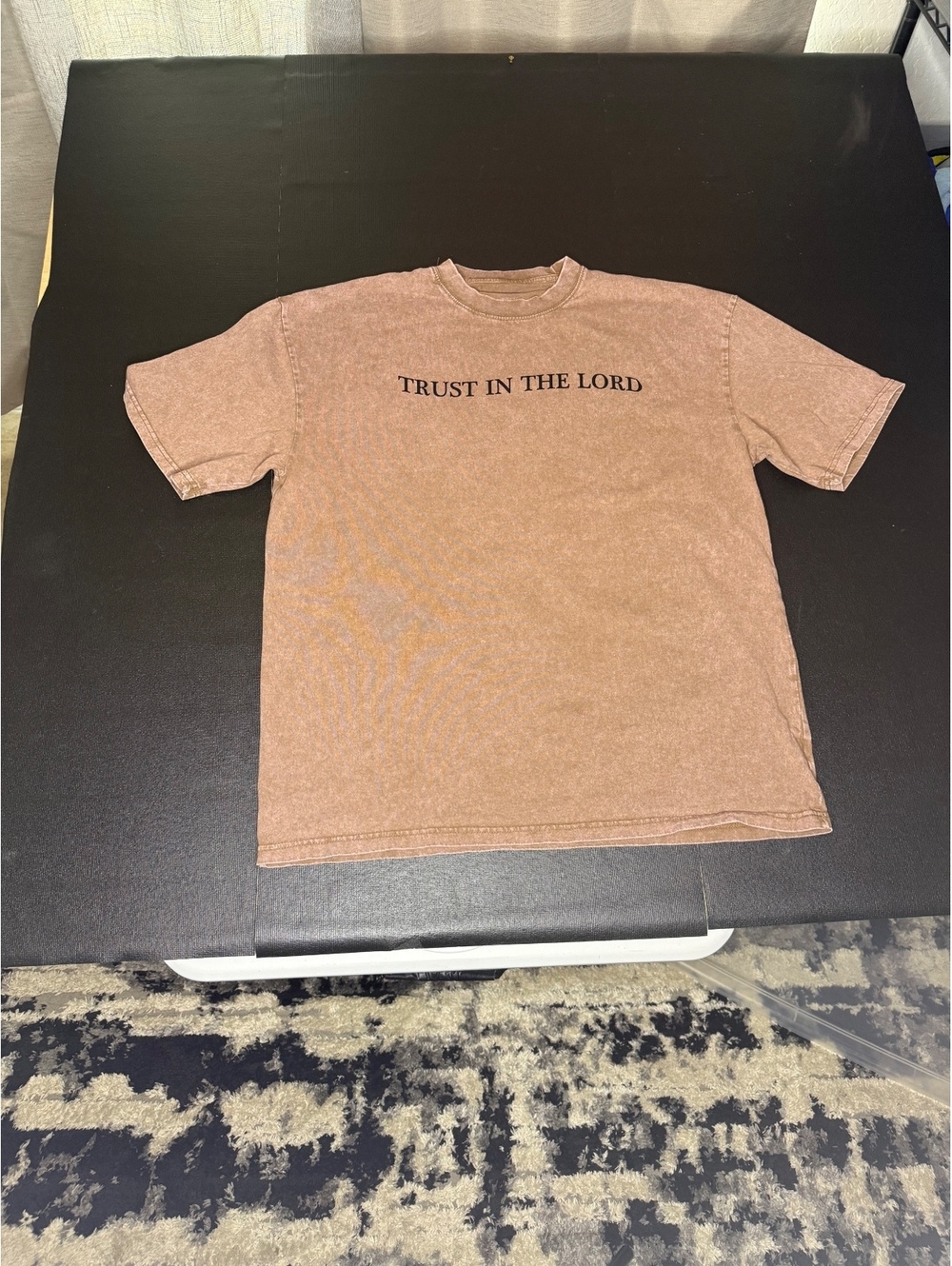 Large Brown 'Trust in the Lord' Graphic T-Shirt